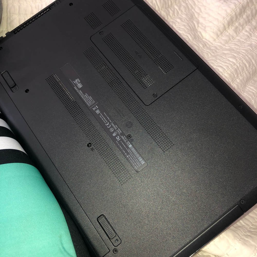 Hp laptop - Picture 3 of 6
